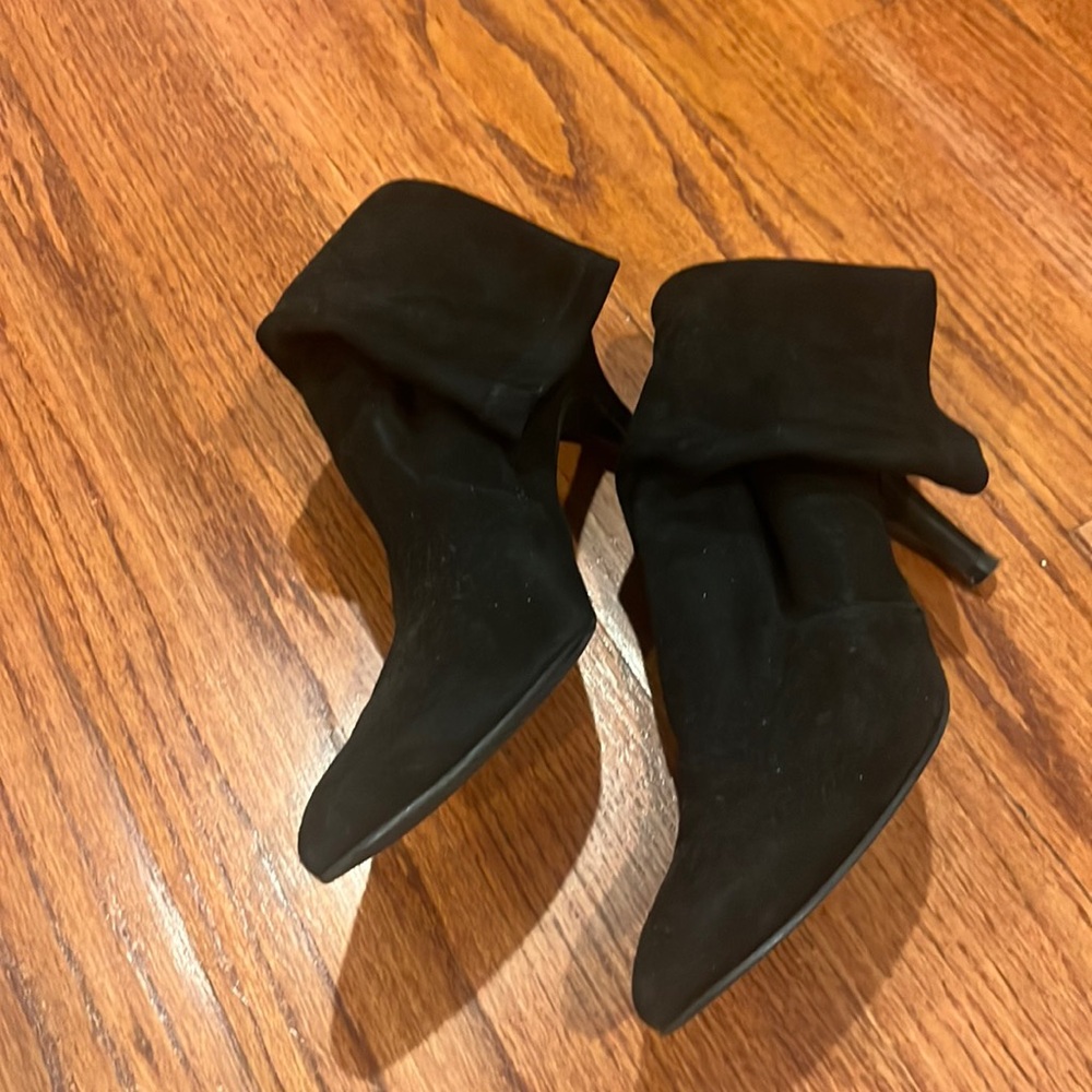 Black suede Stuart weitzman boots size 6.5